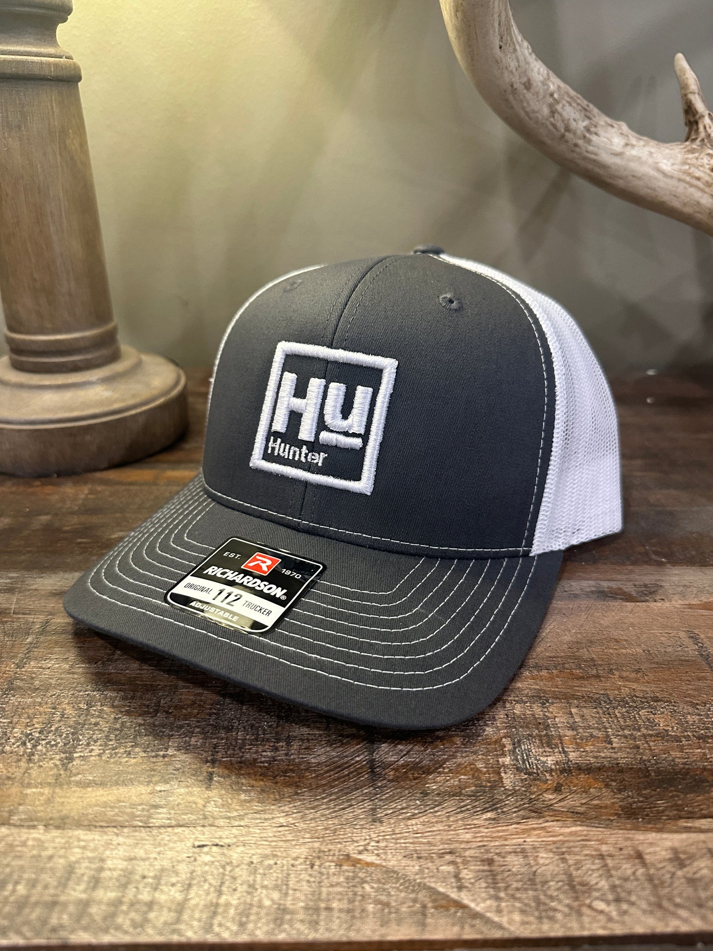 HUNTER® Dark Grey & White
