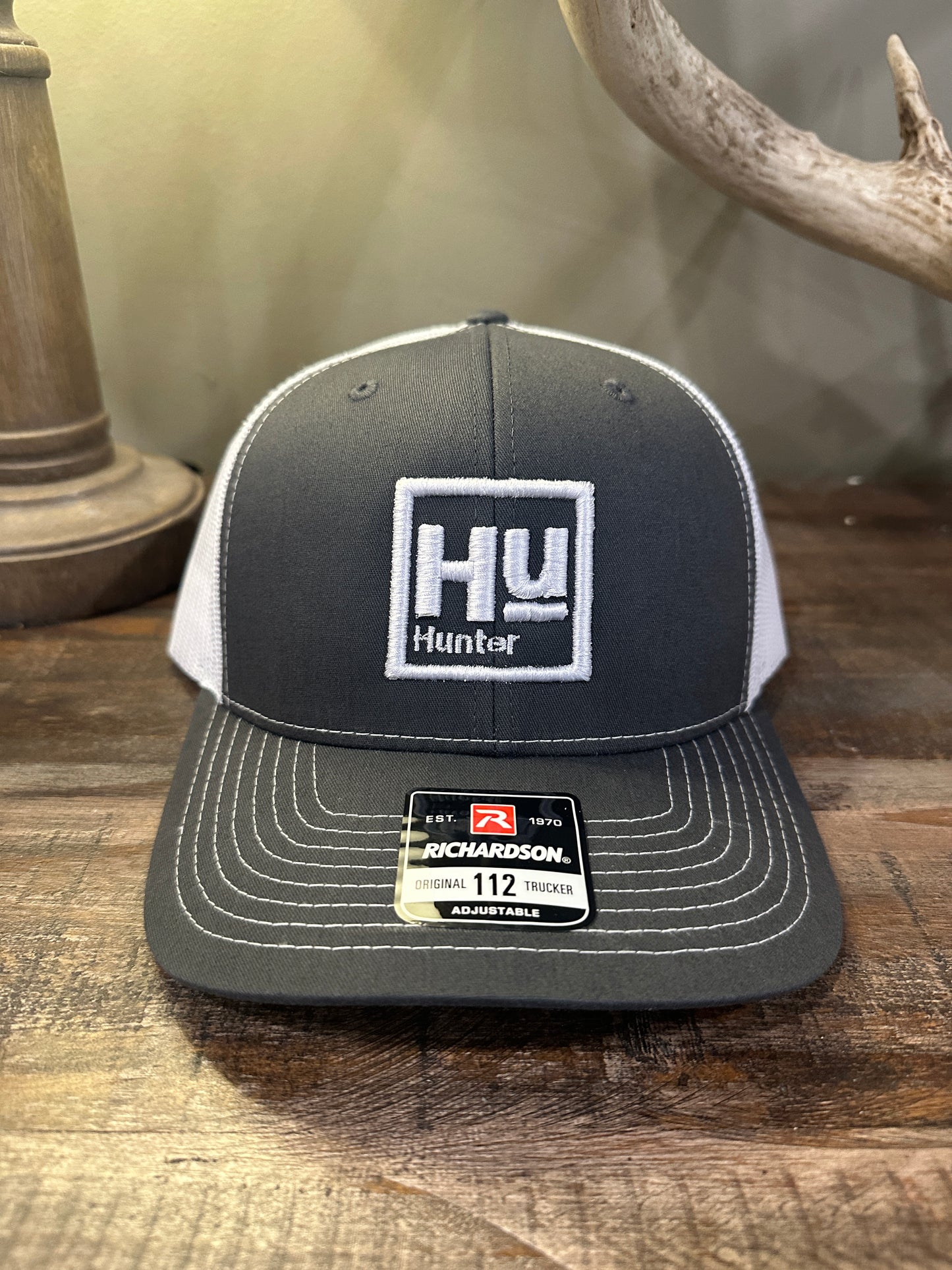 HUNTER® Dark Grey & White