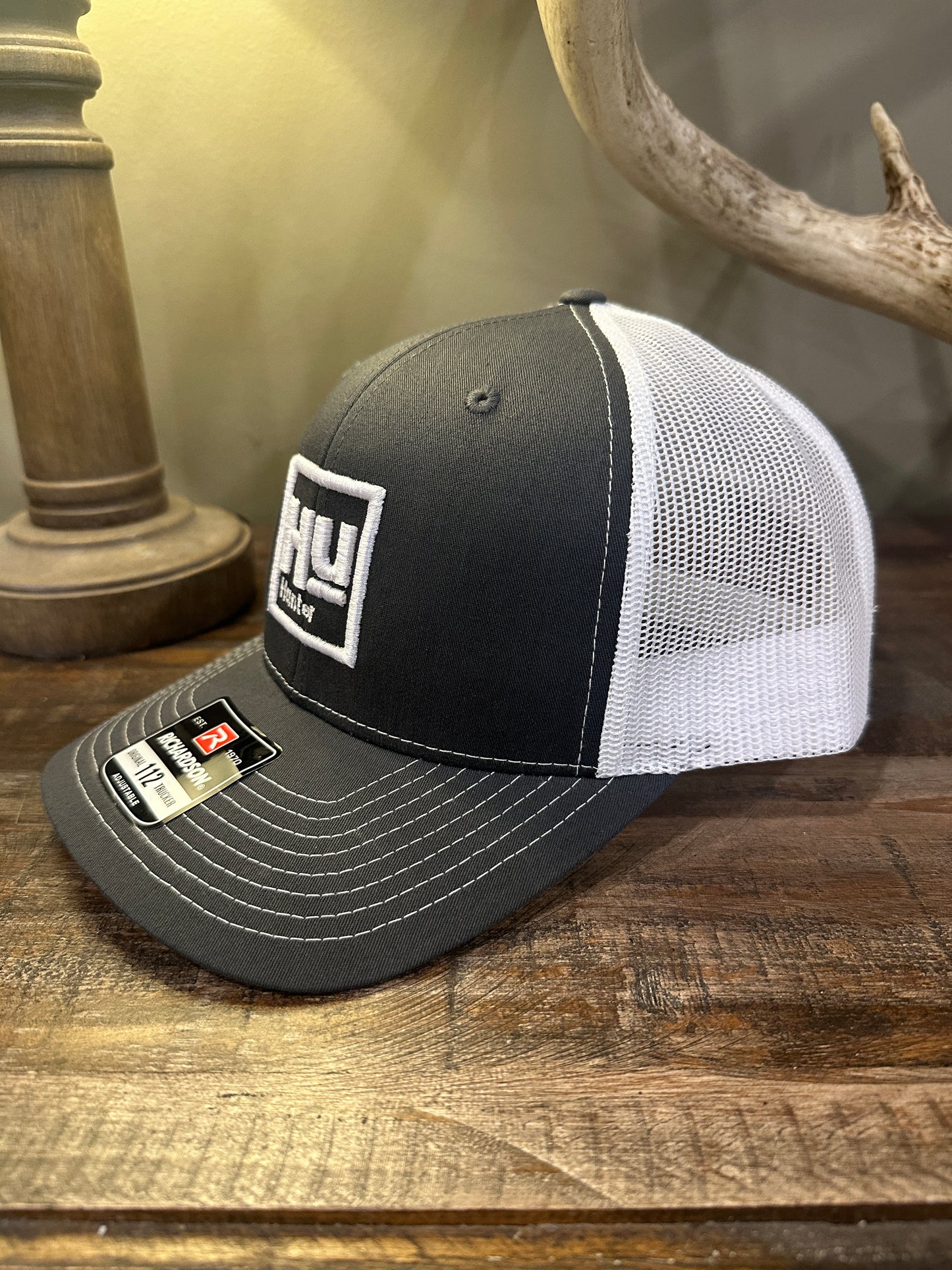 HUNTER® Dark Grey & White